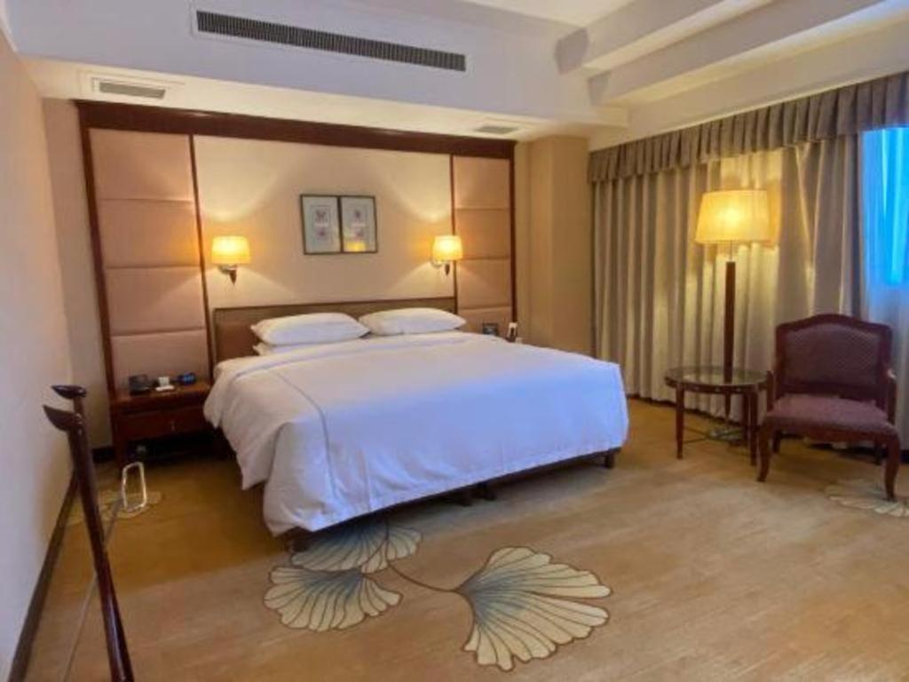 Jianguo Garden 5*